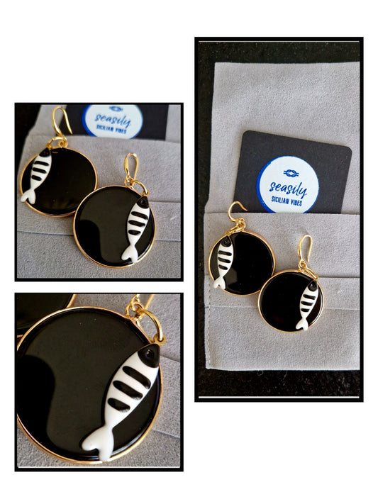 ORECCHINI TAG BLACK